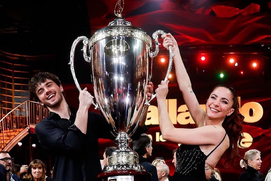 Sat, Dec 20, 2025: Ballando con le Stelle Season 20 Closed With Andrea Delogu And Nikita Perotti As Winners (21.7% + 31.7%); On NOVE Debuted New Talk Lezioni Private /(1.7%)