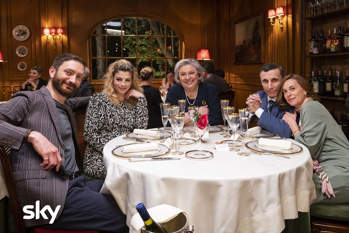 Sky to launch A Casa Tutti Bene based on Muccino's film 