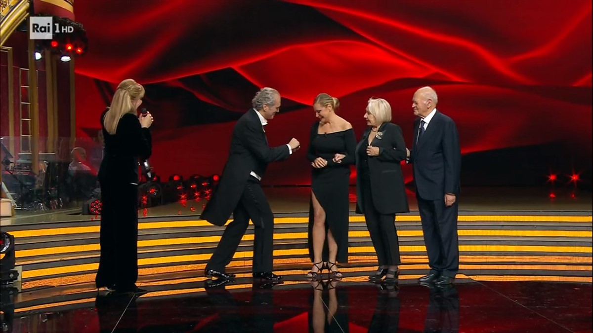 December 9, 2023: Saturday night's battle: Dancing with the Stars (23.7%) VS Big Brother (17.9%)