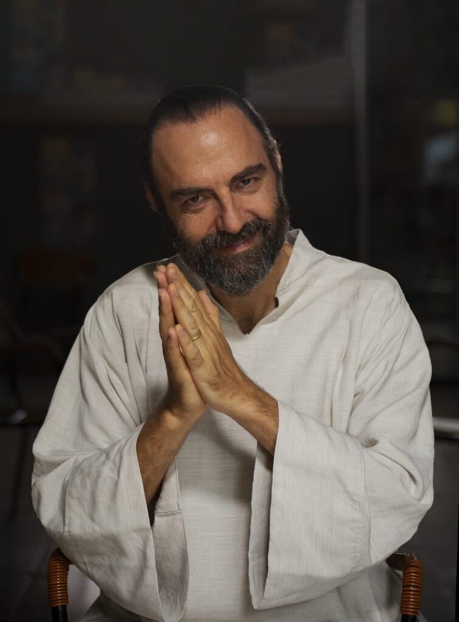 RaiPlay launches the comedy series Le più belle frasi di Osho - produced by Stand by me