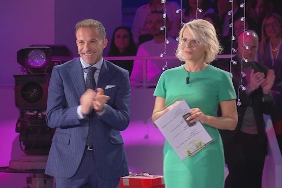 Sat, Jan 31, 2026: Canale 5's C'è Posta per Te (27.1%) VS Rai 1's The Voice Kids (22%)