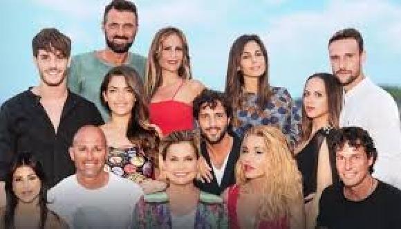 Canale 5 reality show Temptation Island vip recorded 3.4 million viewers