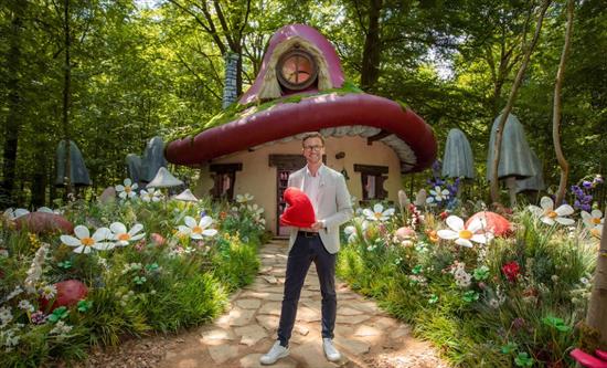 A Smurfy Day in the Belgian Woods: Airbnb Launches Exclusive Experience to Celebrate The Smurfs - The Movie
