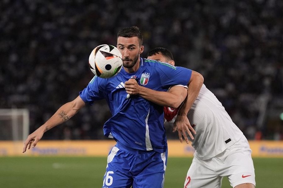 Italian TOP 10 (Oct 5-11, 2026): Football Match Dominated The Chart (#1) Followed by Doc (#2) and Tu Si Que Vales (24.6%); The Voice Senior (#4); Tale e Quale Show (#5); Ballando con le Stelle (#6); Zelig 30 (#9)