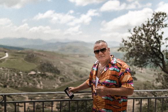 Ray Winstone makes factual tv debut in new sicilian travelogue series