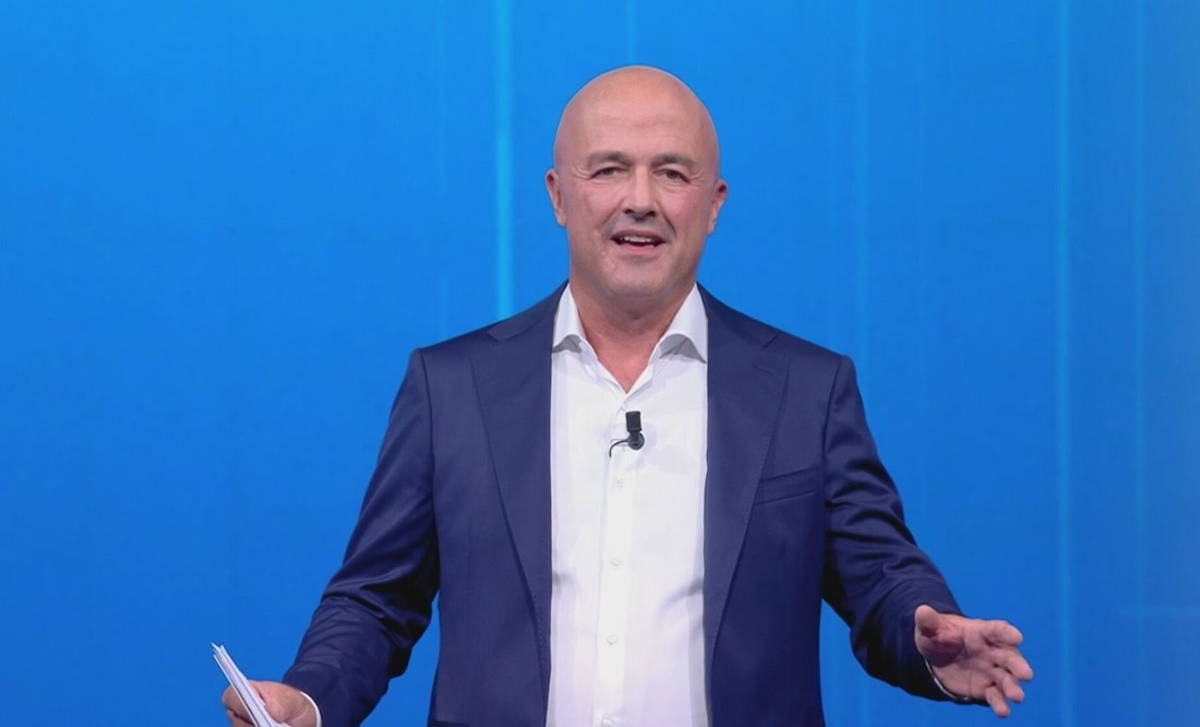 Mon, Sep 1, 2025: Canale 5's music event Battiti Compilation (13.3%), good debut for new season of cooking Little Big Italy (4.5%) and many debuts in daytime as Dentro La Notizia (18.2%-16%-14%), Casa a Prima Vista (3.7%), Avanti un Altro! (15.6%)