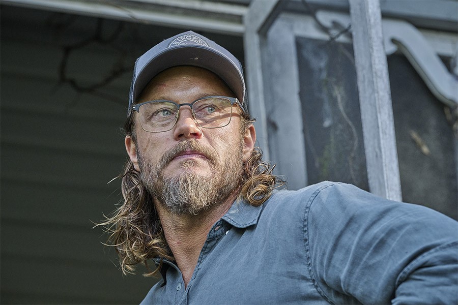 Travis Fimmel Returns For Third Season of Stan Original Black Snow