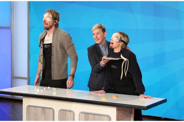 NBC to launch Family Game Fight with Kristen Bell and Dax Shepard 