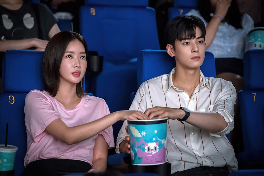 SLL Brings My ID is Gangnam Beauty to Mexico Through TelevisaUnivision Deal