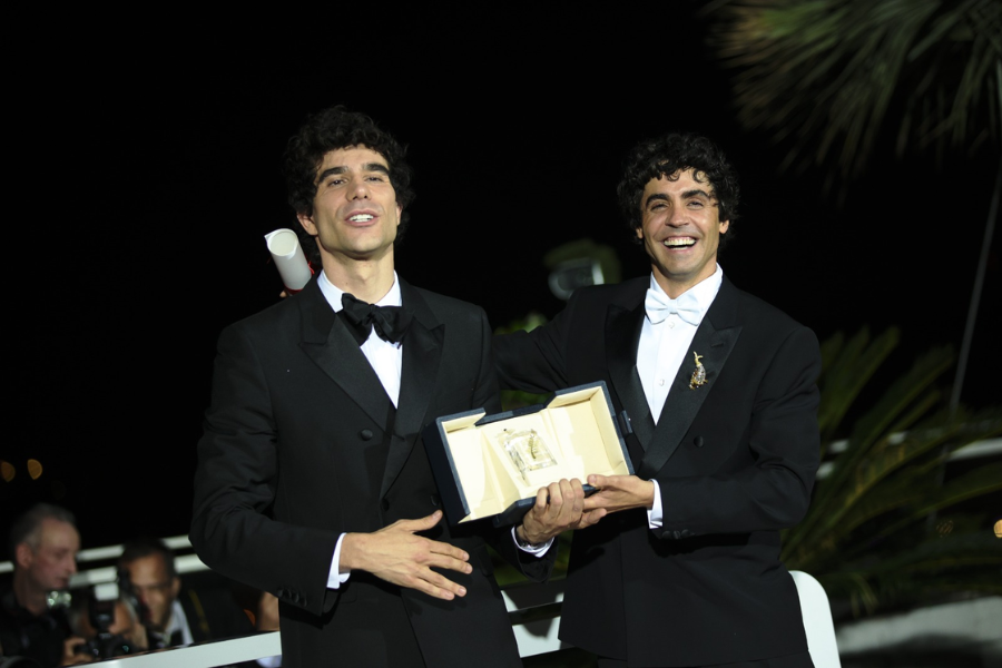 La bola negra Wins Best Director at Cannes
