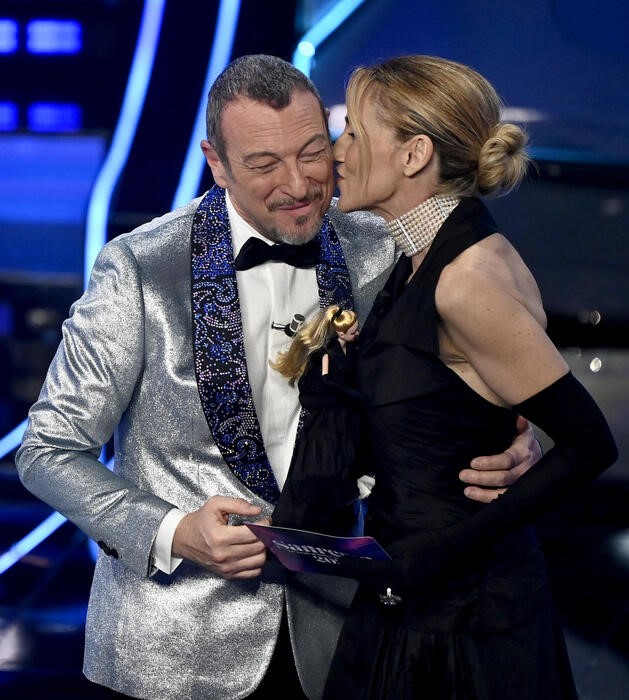 Friday, February 9: Fourth evening of 74° Festival di Sanremo dedicated to cover and duets scored big record with 11.8m viewers (67.8% of share)