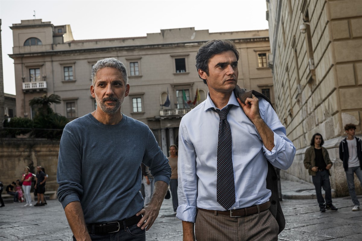 Wednesday, September 11: Canale 5's new detective drama I Fratelli Corsaro debuted with 16.5%; movie Il Colibrì (11.6%); premiere for Chi l'ha visto? (9.6%)