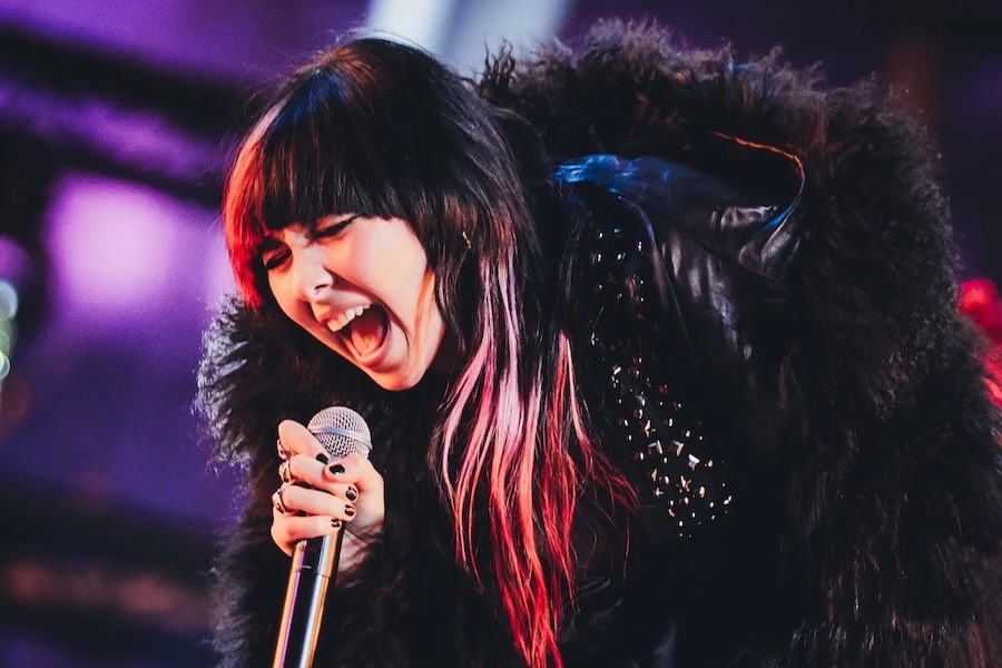 Thu, Dec 4, 2025: Un Professore won pt slot with over 3mln (18.6%); X-Factor closed in simulcast with 5.1% (TV8) and Sky Uno (4.1%); Coppa Italia's match (14%)