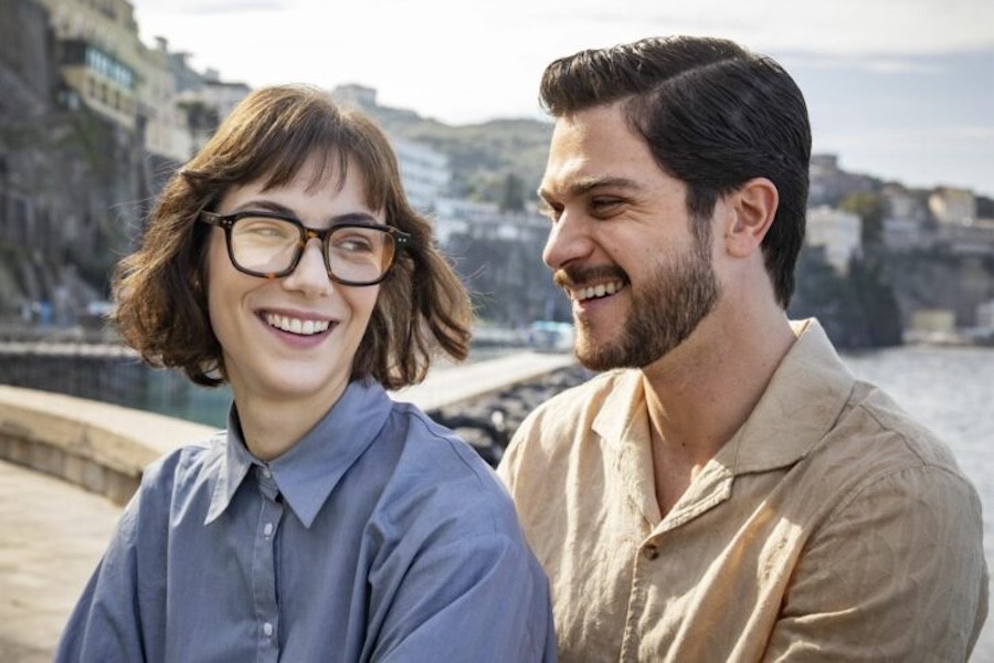 Sun, Apr 12, 2026: A Night Full Of Debuts In Which Rai 1 Drama Roberta Valente - Notaio in Sorrento won pt slot (21.6%), followed by Turkish Drama Racconto di una Notte (13.3%)