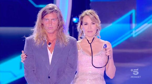 Grande Fratello 15 closed on Canale5 with 3.8m viewers