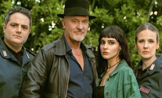 Thu, Apr 23, 2026: Rai 1's Uno Sbirro in Appennino (20.1%) won pt slot; Turkish Drama Forbidden Fruit (13.4%); Pechino Express (2.5%)