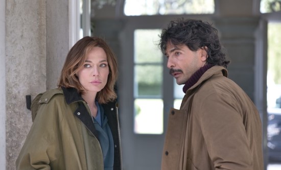 Sun, Dec 28, 2025: Iconic Quiz Show Chi Vuole Essere Milionario closed with 18.4%; Debut For Miniseries Se Fossi Te (18.9%)