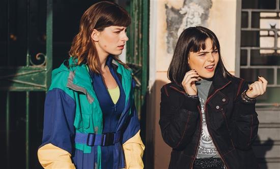 Mon, Oct 27, 2025: Blanca won pt slot (24.3%); Grande Fratello (15%); GialappaShow (4%)