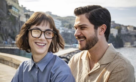 Sun, Apr 12, 2026: A Night Full Of Debuts In Which Rai 1 Drama Roberta Valente - Notaio in Sorrento won pt slot (21.6%), followed by Turkish Drama Racconto di una Notte (13.3%)