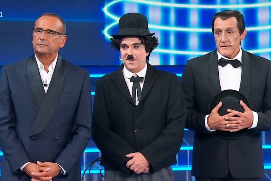 Wed, Oct 7, 2026: Tale e Quale show (21.8%) won pt slot and beated La Ruota dei Campioni (17.7%) on Canale 5; Rai 2's reportage Patù debuted (1.45%)